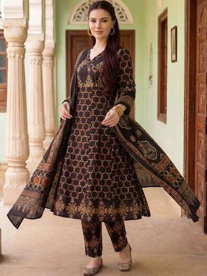 Women Printed Mirror Work Cotton Kurta with Trousers & With Dupatta 1