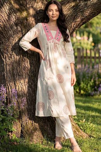 Women Ethnic Motifs Printed Mirror Work Cotton Kurta with Trousers
