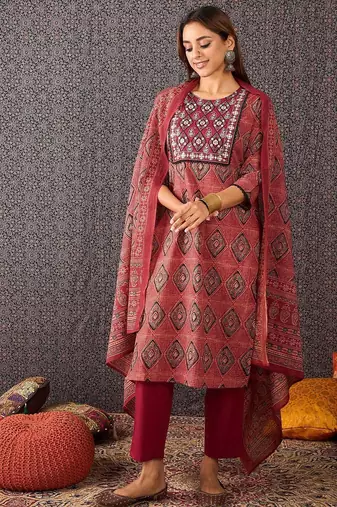 Geometric Printed Mirror Work Cotton Kurta With Trousers & Dupatta