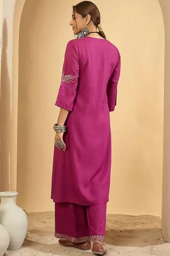 Women Ethnic Motifs Embroidered Thread Work Kurta with Trousers
