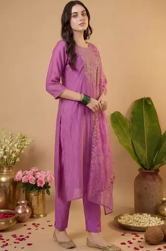 Women Ethnic Motifs Embroidered Kurta with Trousers & With Dupatta