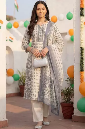Women Ethnic Motifs Printed Cotton Kurta with Trousers & With Dupatta