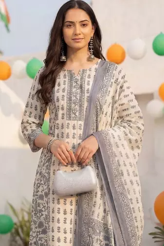 Women Ethnic Motifs Printed Cotton Kurta with Trousers & With Dupatta