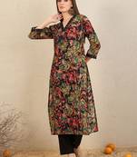 Floral Printed V-Neck Straight Kurta with Trousers