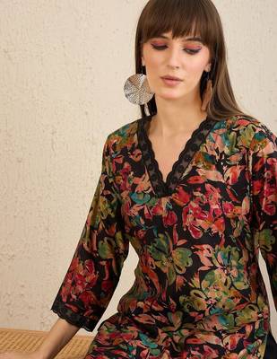 Floral Printed V-Neck Straight Kurta with Trousers 2