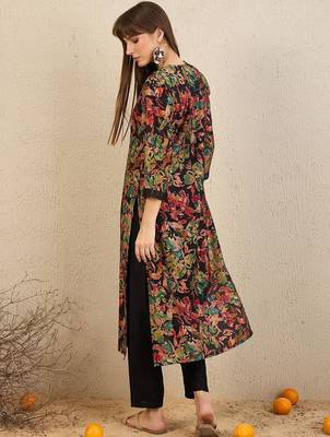 Floral Printed V-Neck Straight Kurta with Trousers 4