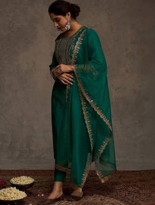 Women Ethnic Motifs Embroidered Liva Kurta with Trousers & With Dupatta 1