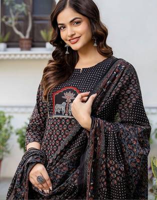 Women Ethnic Motifs Printed Cotton Kurta with Trousers & With Dupatta 1