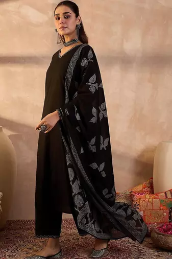 Women Ethnic Motifs Cotton Kurta with Trousers & With Dupatta