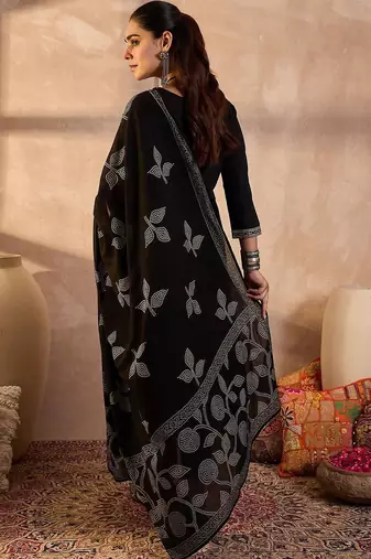 Women Ethnic Motifs Cotton Kurta with Trousers & With Dupatta