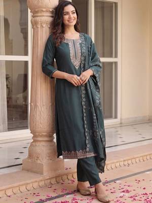 Women Ethnic Motifs Embroidered Thread Work Kurta with Trousers & With Dupatta 1