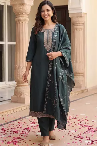 Women Ethnic Motifs Embroidered Thread Work Kurta with Trousers & With Dupatta
