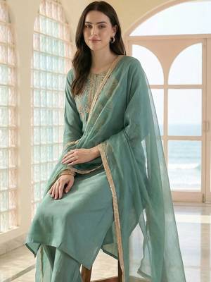 Women Ethnic Motifs Embroidered Thread Work Kurta with Trousers & With Dupatta 1