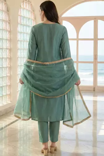 Women Ethnic Motifs Embroidered Thread Work Kurta with Trousers & With Dupatta