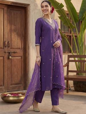 Women Ethnic Motifs Embroidered Thread Work Kurta with Trousers & With Dupatta 1