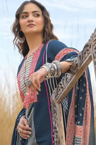 Women Printed Sequinned Cotton Kurta with Trousers & With Dupatta