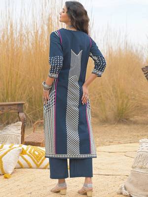 Women Printed Sequinned Cotton Kurta with Trousers & With Dupatta 5