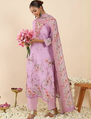 Women Floral Printed Thread Work Linen Kurta with Trousers & With Dupatta 4