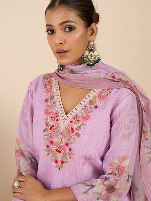 Women Floral Printed Thread Work Linen Kurta with Trousers & With Dupatta 7