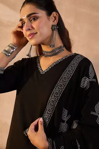Women Solid Cotton Kurta with Trousers & Dupatta