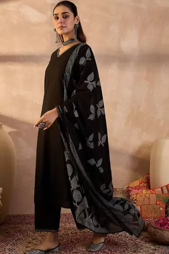 Women Solid Cotton Kurta with Trousers & Dupatta