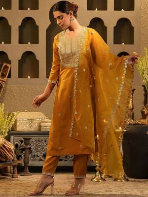 Women Ethnic Motifs Embroidered Kurta with Trousers & Dupatta 1