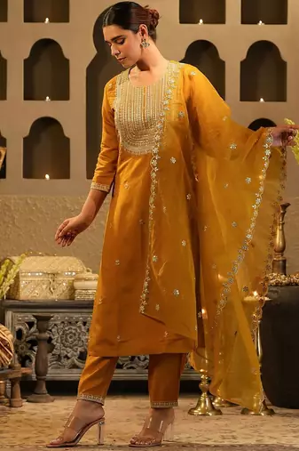 Women Ethnic Motifs Embroidered Kurta with Trousers & Dupatta