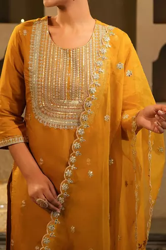 Women Ethnic Motifs Embroidered Kurta with Trousers & Dupatta