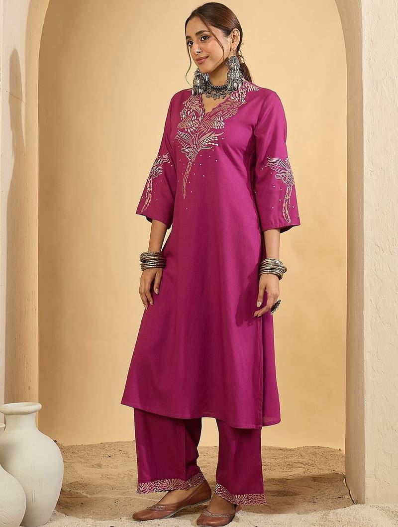 Women Embroidered Thread Work Kurta with Trousers