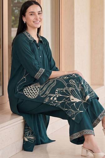 Women Floral Printed Regular Kurta with Palazzos