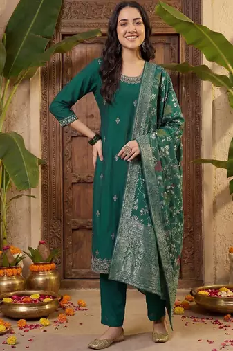 Women Ethnic Motifs Embroidered Round Neck Kurta with Trousers & Dupatta