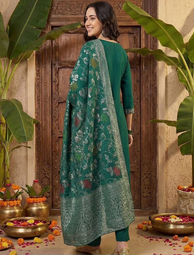 Women Ethnic Motifs Embroidered Round Neck Kurta with Trousers & Dupatta