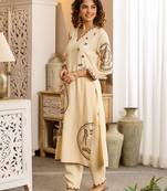 Women Ethnic Motifs Printed Kurta with Trousers