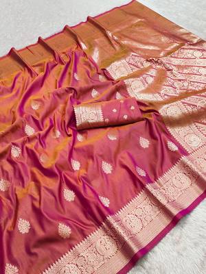 Pink soft silk blend saree with zari weaving meenakari design 5