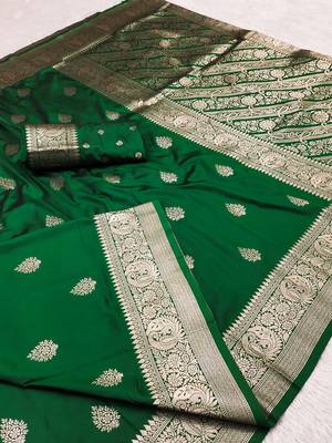 Green soft silk blend saree with zari weaving meenakari design 5