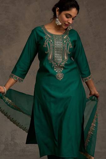 Women Ethnic Motifs Embroidered Liva Kurta with Trousers & With Dupatta