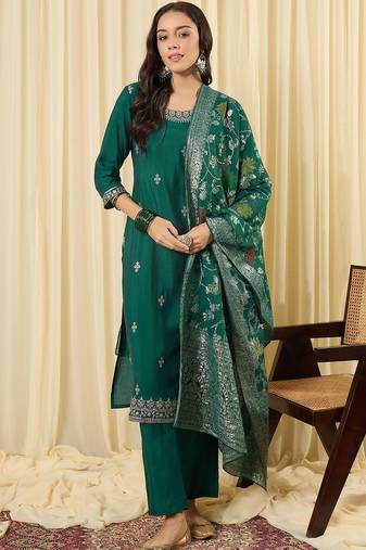 Women Ethnic Motifs Embroidered Thread Work Kurta with Trousers & With Dupatta
