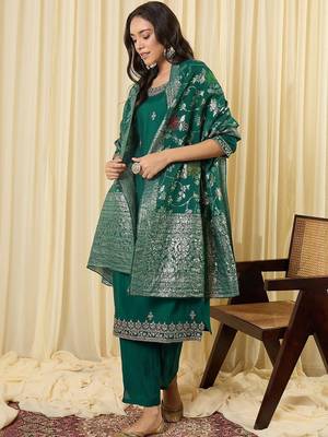 Women Ethnic Motifs Embroidered Thread Work Kurta with Trousers & With Dupatta 4