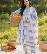 Women Ethnic Motifs Printed Cotton Kurta with Trousers & With Dupatta