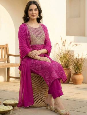 Women Ethnic Motifs Printed Thread Work Kurta with Trousers & Dupatta 4
