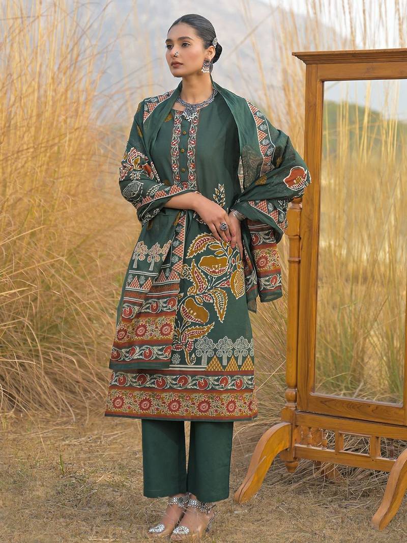 Women Ethnic Motifs Printed Cotton Kurta with Trousers & With Dupatta