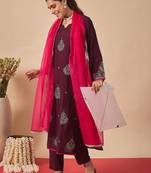 Women Ethnic Motifs Embroidered Thread Work Liva Kurta with Trousers & With Dupatta