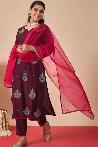 Women Ethnic Motifs Embroidered Thread Work Liva Kurta with Trousers & With Dupatta