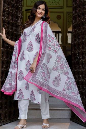 Women Floral Printed Cotton Kurta with Trousers & With Dupatta