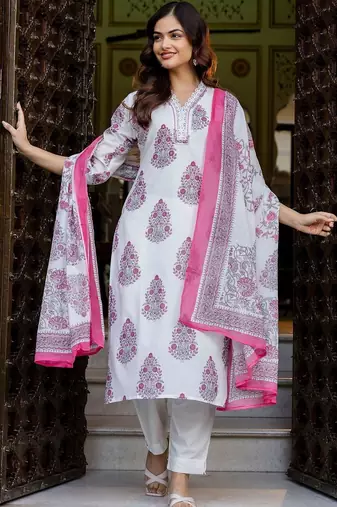 Women Floral Printed Cotton Kurta with Trousers & With Dupatta