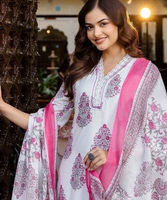 Women Floral Printed Cotton Kurta with Trousers & With Dupatta 4