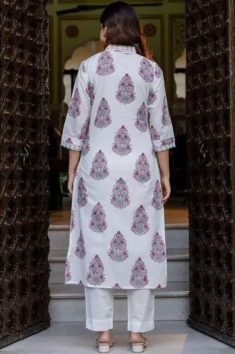 Women Floral Printed Cotton Kurta with Trousers & With Dupatta