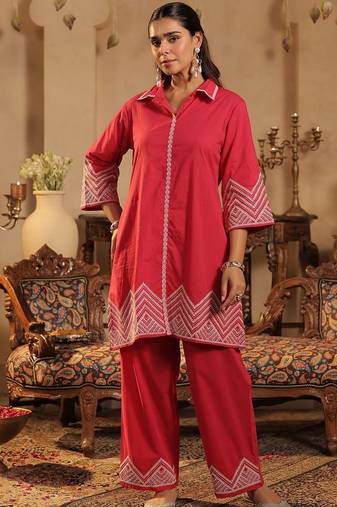 Women Geometric Embroidered Cotton Kurta with Palazzos