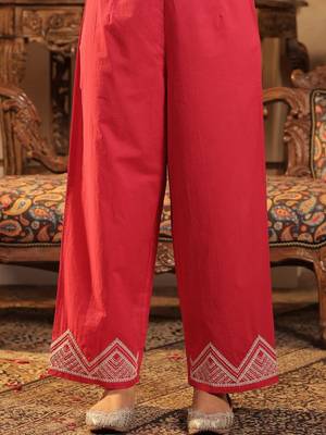 Women Geometric Embroidered Cotton Kurta with Palazzos 7