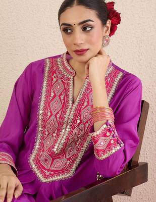 Women Solid Embroidered Kurta with Pyjama 1